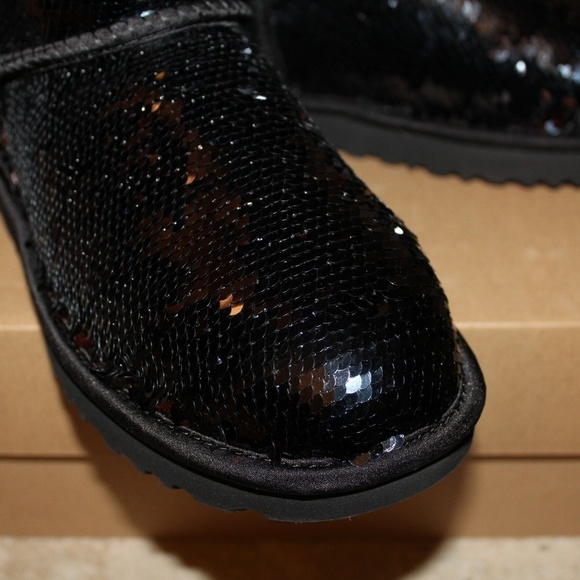 NIB UGG SEQUIN SPARKLE Classic Boots BLACK - Picture 10 of 10